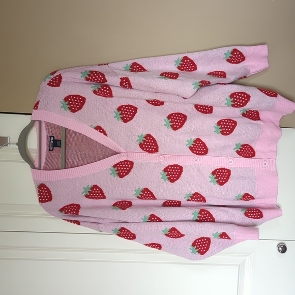 Hot Topic Sweaters - HOT TOPIC Strawberry Cardigan SIZE 3